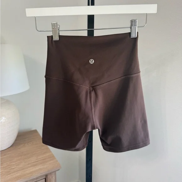 Lululemon Chocolate Brown Biker Shorts Size 2 - Picture 3 of 4